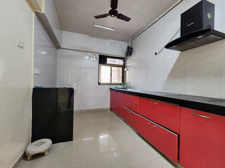 Kitchen, godrej-central 2 Bedroom 731 Sq.Ft. Apartment In Chembur Mumbai 10233987