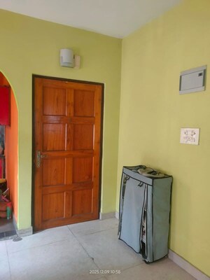 Room in 3 BHK Apartment at Baguihati – for Rent