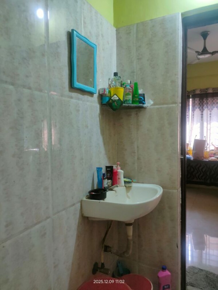 Bathroom, baguihati 3 Bedroom 1282 Sq.Ft. Apartment In Baguihati Kolkata 10233998