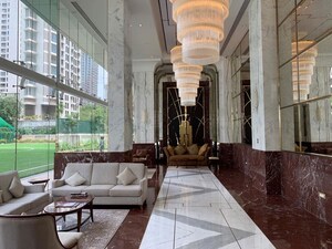 Living Room in 2.5 BHK Apartment at Indiabulls Blu, Worli – for Sale