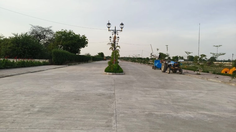 Garden, sector 98  137 Sq.Yd. Plot In Sector 98 Faridabad 10234002