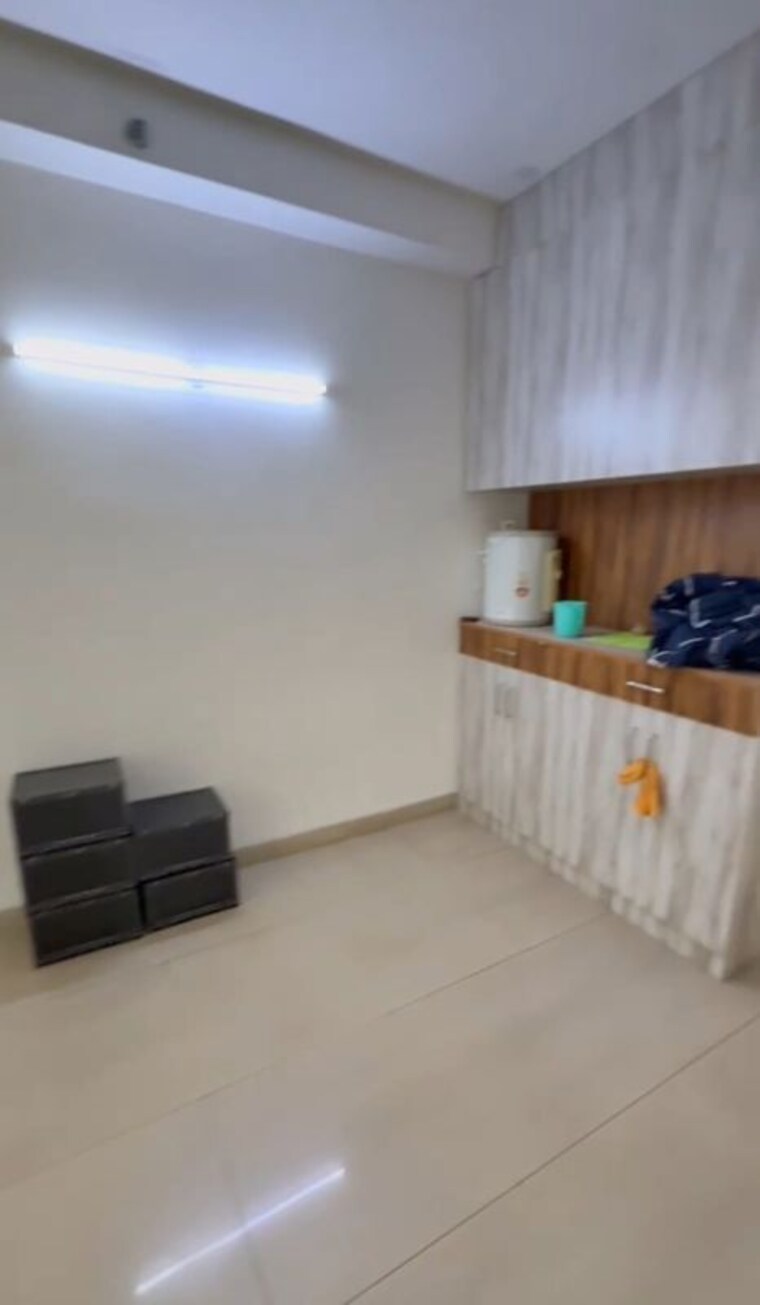 Bedroom, emaar-palm-gardens 5 Bedroom 3750 Sq.Ft. Apartment In Sector 83 Gurgaon 10233996