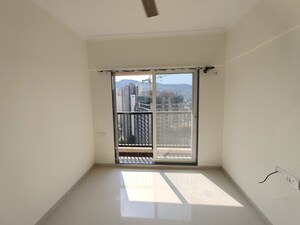 Room in 1 BHK Apartment at Raunak Residency Thane, Pokhran Road No One – for Rent