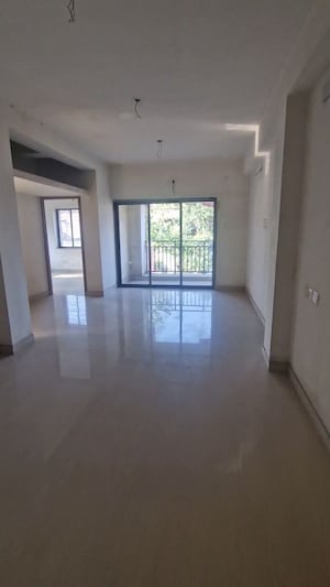Living Room in 3 BHK Apartment at Capricorn Jewels, New Alipore – for Rent