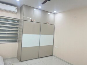 Room in 3 BHK Apartment at Rajapushpa Provincia, Narsingi – for Rent
