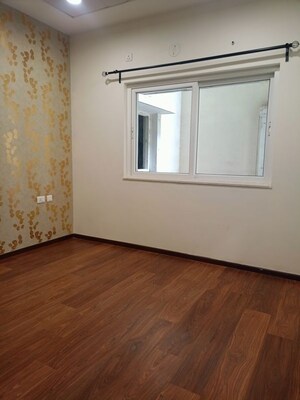 Room in 3 BHK Apartment at Prestige Ivy League, Kondapur – for Rent