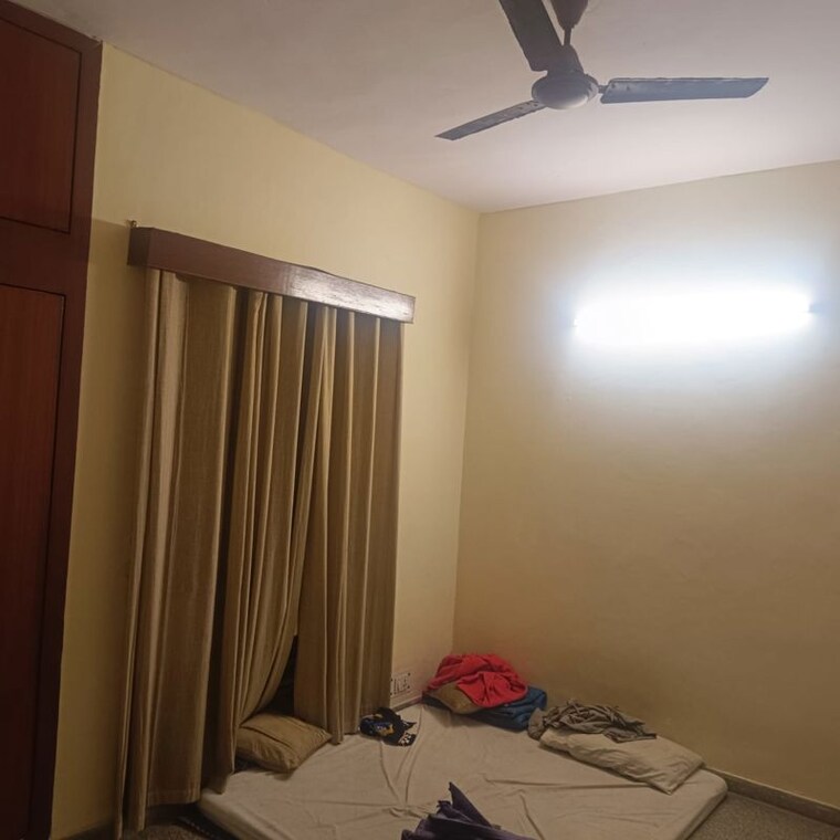 Bedroom, sector 62 2.5 Bedroom 950 Sq.Ft. Independent House In Sector 62 Noida 10234100