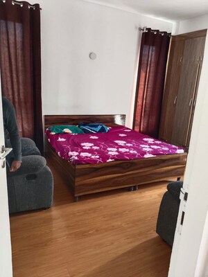 Bedroom in 4 BHK Apartment at Emaar Palm Hills, Sector 77 – for Rent