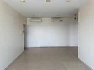 Room in 3 BHK Apartment at Godrej Platinum Mumbai, Vikhroli East – for Rent