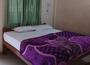  Pg For Rent in Vineet Khand