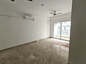 Room in 4 BHK Apartment at SS Linden, Sector 84 – for Rent