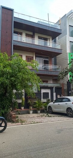 3.5 BHK + Extra Room,Store Room Builder Floor For Sale in Sector 100