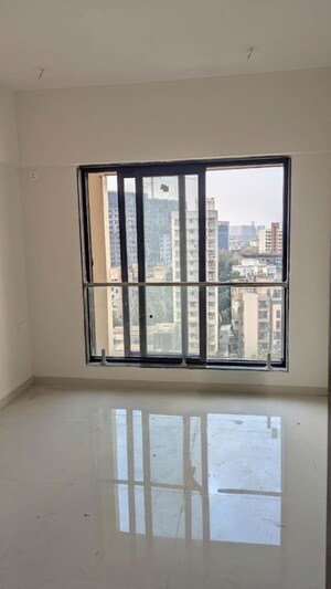 Room in 1 BHK Apartment at Gurukripa Apartment, Chembur – for Rent