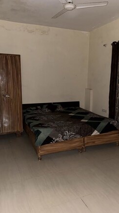 2 BHK Apartment For Rent in Landmark Towers
