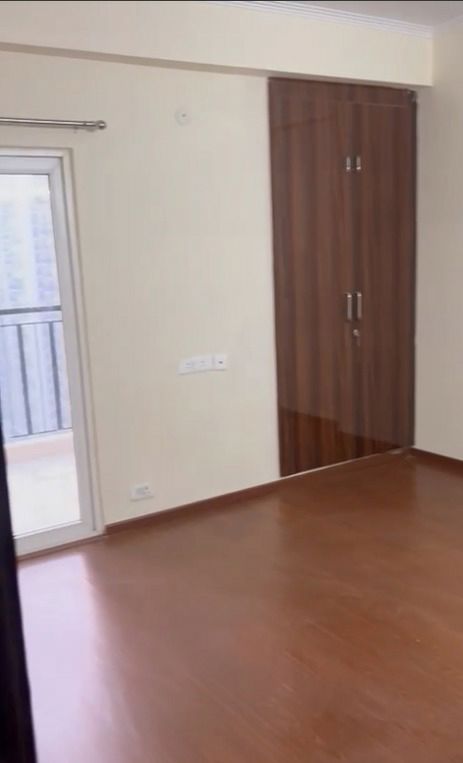 2 BHK Apartment For Rent in Amrapali Centurian Park