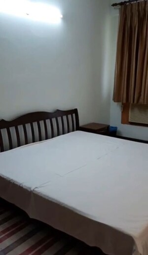 Bedroom in 4 BHK Apartment at DLF Westend Heights, Sector 53 – for Rent