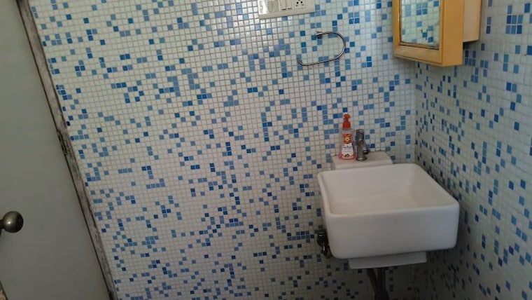 Bathroom, fairmont-la-paradiso 2 Bedroom 750 Sq.Ft. Apartment In Santacruz East Mumbai 10234262