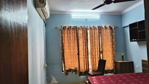 Furnished Amenities in 2 BHK Apartment at Fairmont La Paradiso, Santacruz East – for Rent