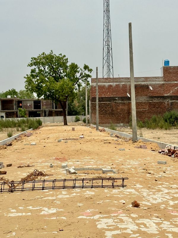Plot For Sale in Raebareli Road