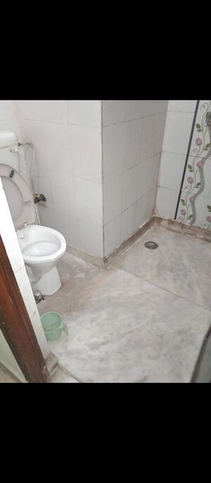 Bathroom in 2 BHK Builder Floor at Shastri Nagar – for Rent