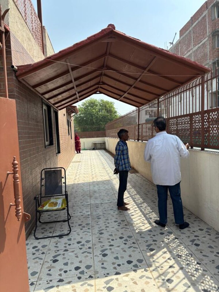 Balcony, sector 57 3 Bedroom 342 Sq.Yd. Independent House In Sector 57 Gurgaon 10234318