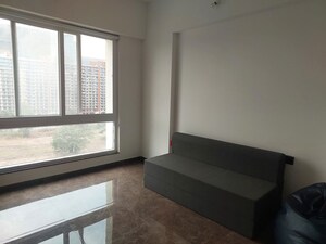 Room in 3 BHK Apartment at Kavadewadi – for Rent