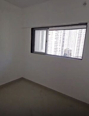 Room in 1 BHK Apartment at Seth Cypress  CHS, Mulund West – for Rent