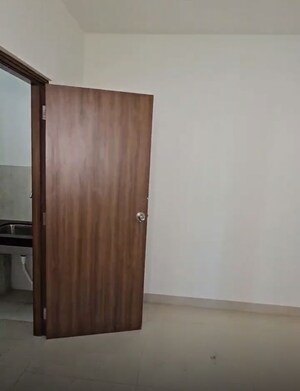 Room in 1 BHK Apartment at Seth Cypress  CHS, Mulund West – for Rent