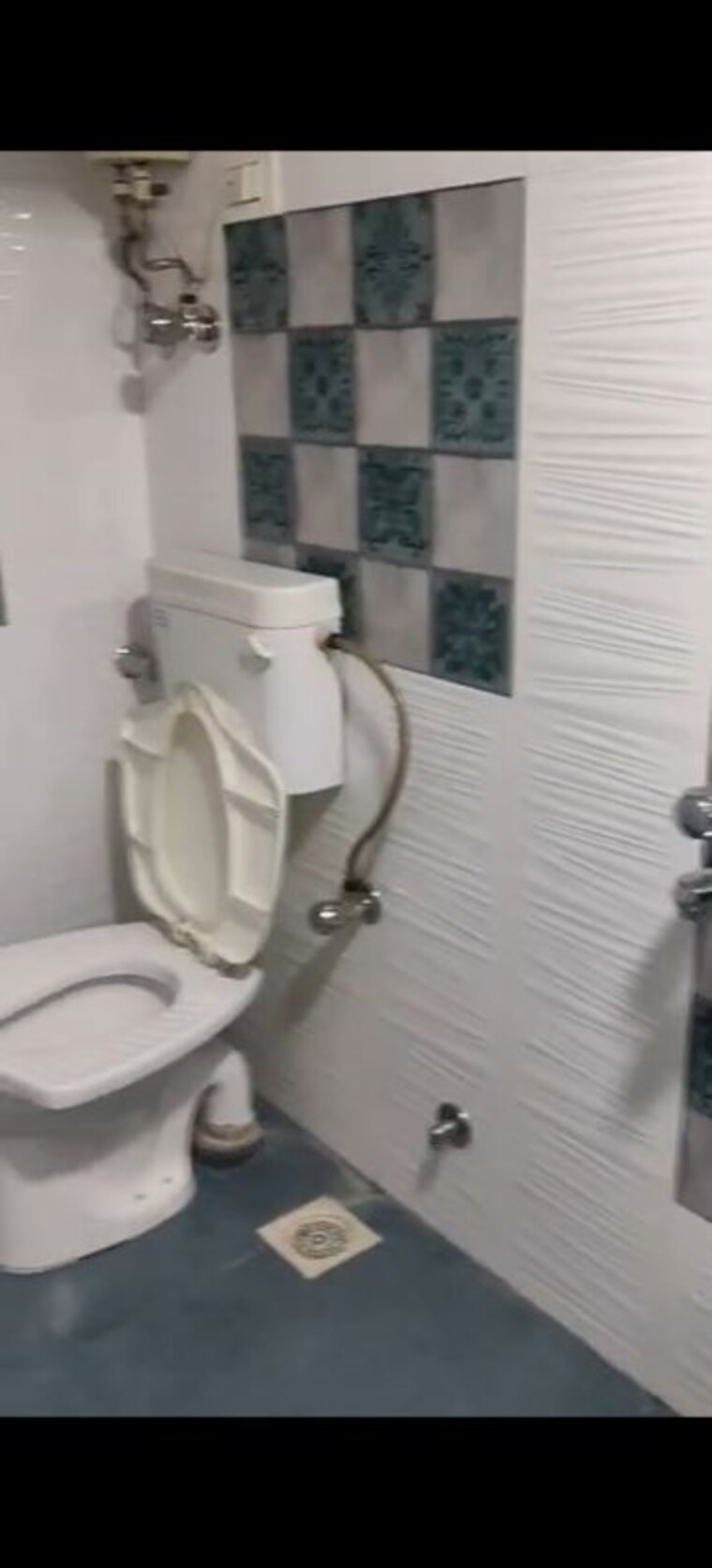 Bathroom, skyline-vijayagar 2 Bedroom 650 Sq.Ft. Apartment In Goregaon East Mumbai 10234387