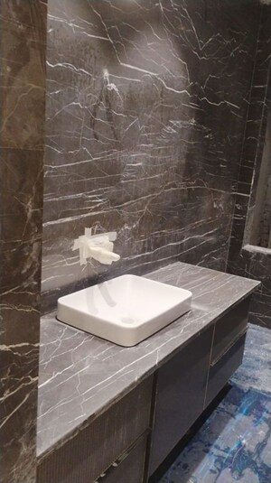 Bathroom in 4 BHK Builder Floor at Dlf Phase ii – for Sale