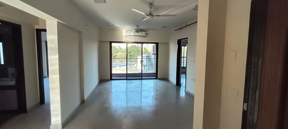 3.5 BHK + Servant Room Apartment For Rent in K Raheja Ascencio
