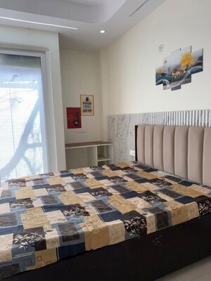 Bedroom in 1 BHK Builder Floor at Ansal Sushant Apartments, Sushant Lok I – for Rent