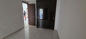 Room in 3.5 BHK Independent House at Smart World Gems, Sector 89 – for Sale
