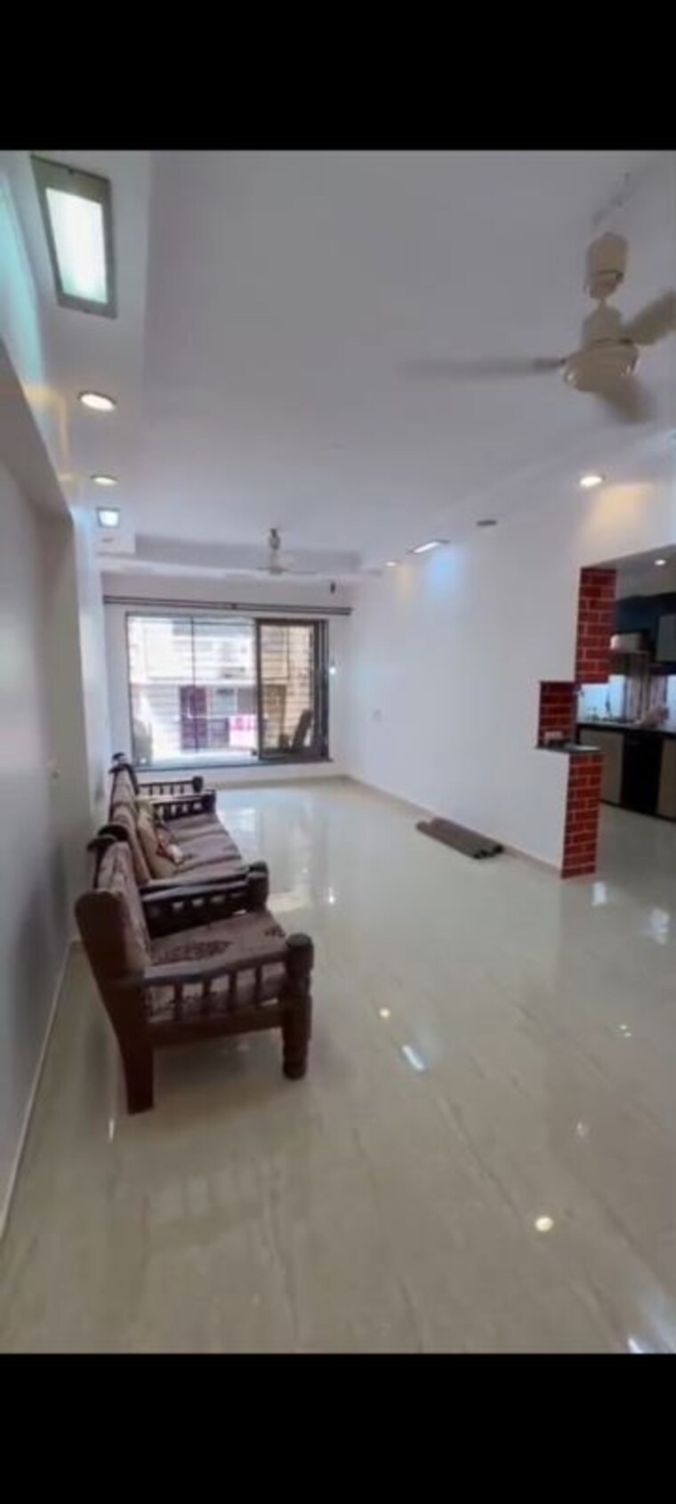 Living Room, vile parle east 2 Bedroom 900 Sq.Ft. Apartment In Vile Parle East Mumbai 10234500