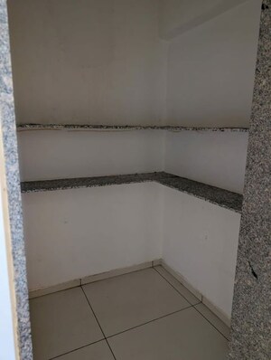 Furnished Amenities in 3 BHK Apartment at Shela – for Rent