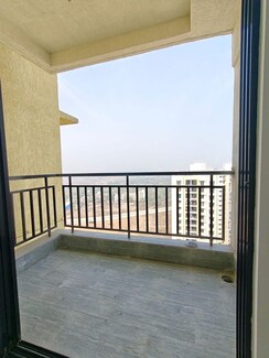 2 BHK Apartment For Sale in Runwal Gardens Phase 3
