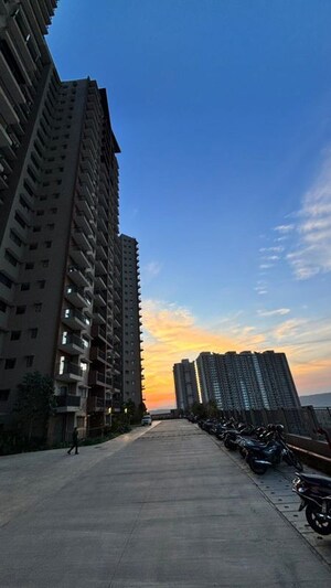 4 BHK Apartment – Exterior View View at Shapoorji Pallonji Vanaha Golfland, Bavdhan - for Rent