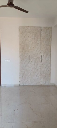 2.5 BHK + Pooja Room,Basement Builder Floor For Rent in Smart World Gems