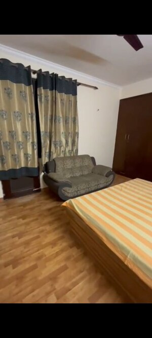 Bedroom in 4 BHK Apartment at Brinda City, Chi Iv Greater Noida – for Rent