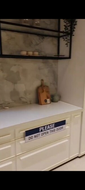 Furnished Amenities in 1 BHK Apartment at Starwing I Stay, Andheri East – for Sale