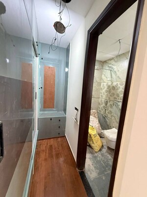 Furnished Amenities in 3 BHK Apartment at Smart World Orchard, Sector 61 – for Rent