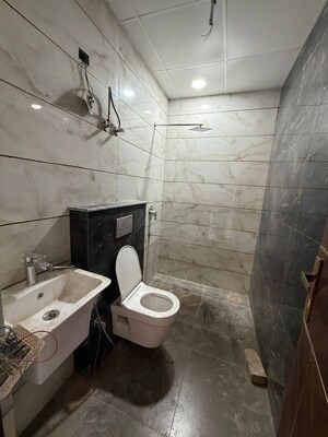 Bathroom in 3 BHK Apartment at Smart World Orchard, Sector 61 – for Rent