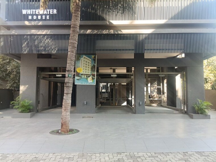  Parking, aundh 2.5 Bedroom 1270 Sq.Ft. Apartment In Aundh Pune 10234578