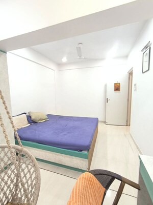 Bedroom in 1 BHK Apartment at Manali Building, Malad West – for Rent