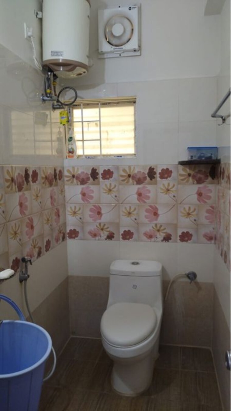 Bathroom, smr-vinay-metropolis 2 Bedroom 1050 Sq.Ft. Apartment In Miyapur Hyderabad 10230118