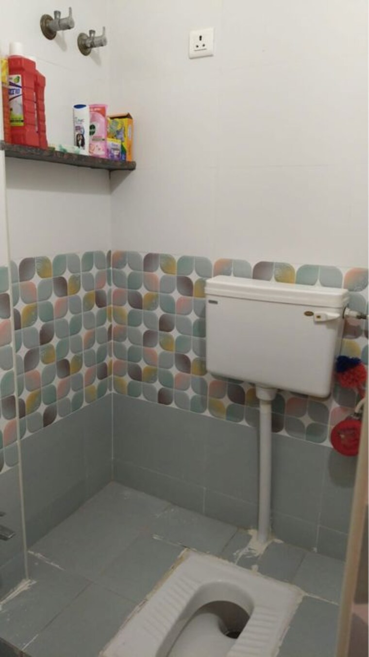 Bathroom, smr-vinay-metropolis 2 Bedroom 1050 Sq.Ft. Apartment In Miyapur Hyderabad 10230118