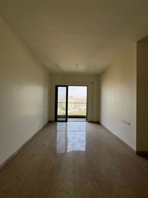 3 BHK 1110 Sq.Ft. Apartment in Kalpataru Vienta
