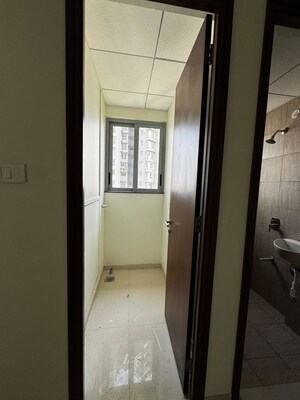 Building Lobby in 3 BHK Apartment at Kalpataru Vienta, Kandivali East – for Sale