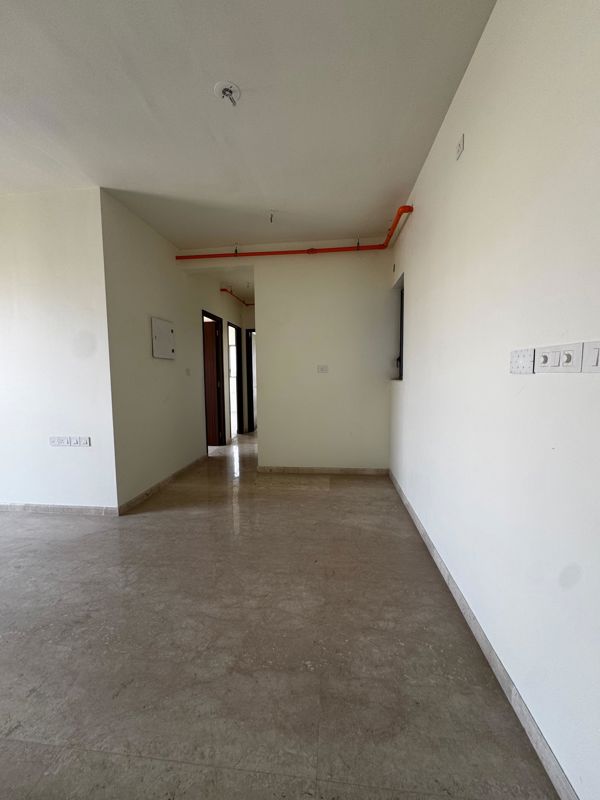3 BHK Apartment For Sale in Kalpataru Vienta