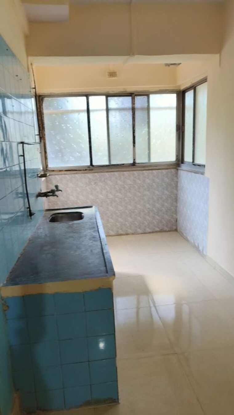 Kitchen, pratiraksha-nagar-chs 1.5 Bedroom 260 Sq.Ft. Apartment In Santacruz East Mumbai 10234634